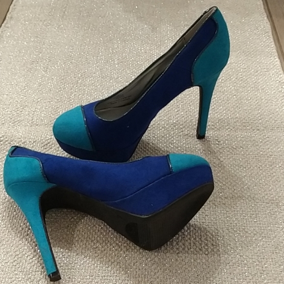 Limelight Size 6 Blue and Teal two tone Heels - Picture 2 of 3